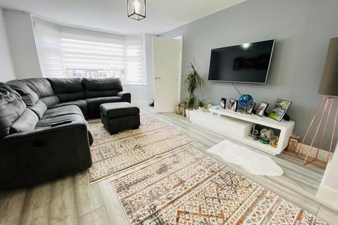 191 Hazeldene Road, Northampton, NN2 7NZ