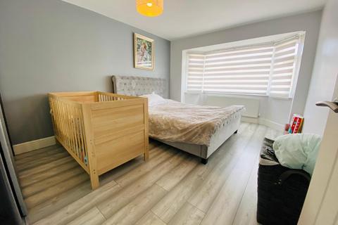 191 Hazeldene Road, Northampton, NN2 7NZ
