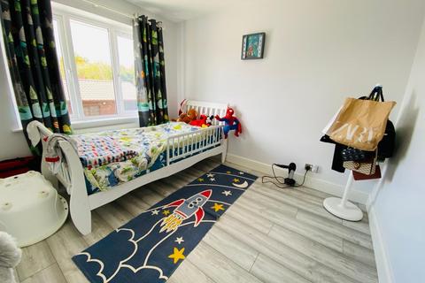 191 Hazeldene Road, Northampton, NN2 7NZ