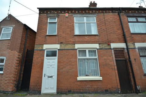 3 bedroom end of terrace house for sale - Bulwer Road, Clarendon Park, Leicester
