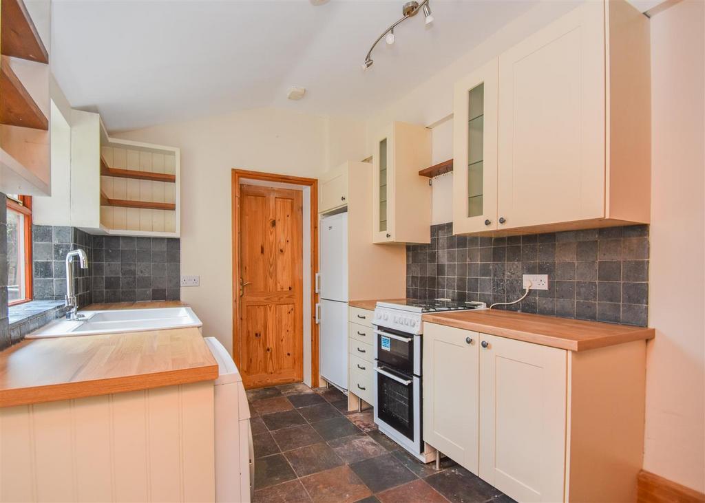 182 Newhampton Road West, Wolverhampton 2 bed terraced house for sale