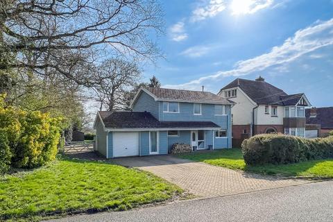 4 bedroom detached house for sale, Alverstone Road, East Cowes
