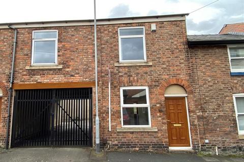 2 bedroom terraced house for sale - Pierce Street, Macclesfield