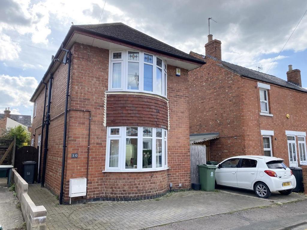 Adelaide Street, Gloucester 3 bed detached house for sale £270,000