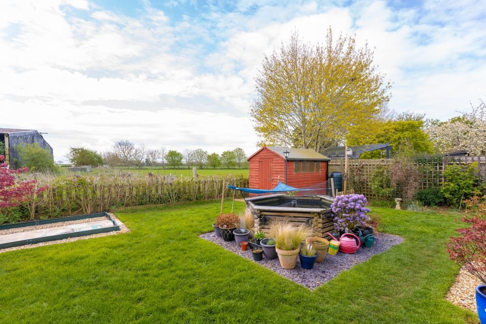 Bugbrooke Road, Gayton, Northampton 4 bed detached bungalow for sale