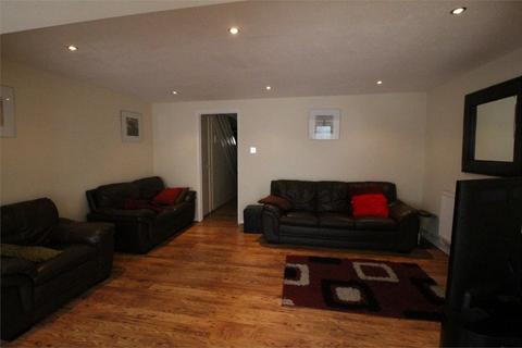 3 bedroom end of terrace house for sale, Warrens Shawe Lane, Edgware, HA8