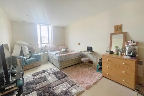 Apartment 10, The Clockhouse Lemon Quay, Truro, TR1 2LW