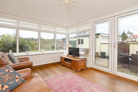 28 Leyfield Road, Sheffield, S17 3EE