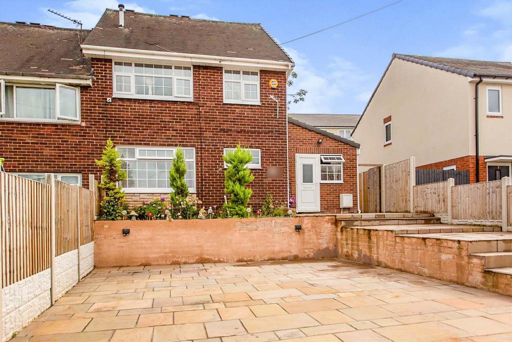 Conway Crescent, East Herringthorpe, Rotherham 3 bed semidetached
