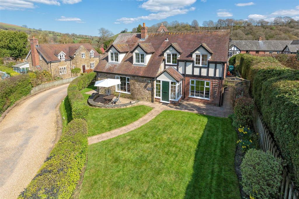 Ravelston, 7 St. Andrews Close, Hope Bowdler, Church Stretton, SY6 7EN