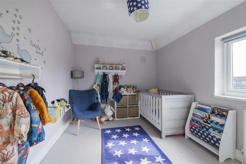 274 Hook Road, Epsom, KT19 8QT