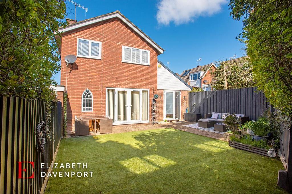 Milford Close, Allesley, Coventry 3 bed link detached house £365,000