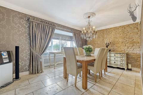 2 Halley Road, Waltham Abbey, EN9 3XR