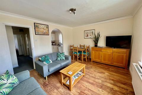 2 bedroom apartment for sale - Station Court, Hornsea HU18