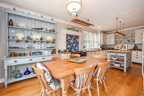 The Manse, 13 Alexandra Road, Andover, SP10 3AD