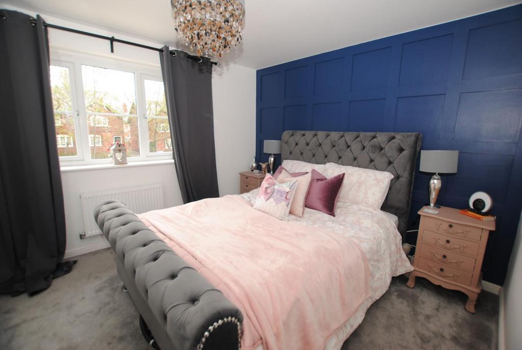 Bed 1.jpg