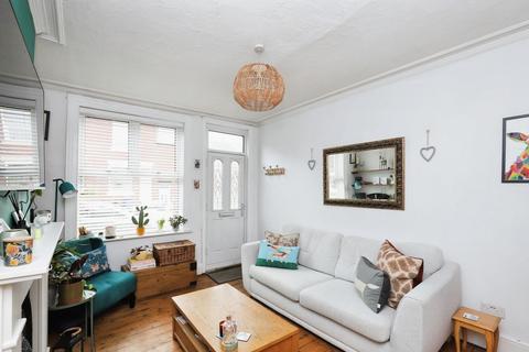 25 Broxholme Road, Sheffield, S8 8TA