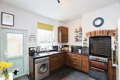 25 Broxholme Road, Sheffield, S8 8TA