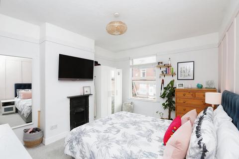 25 Broxholme Road, Sheffield, S8 8TA