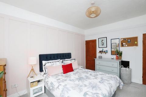 25 Broxholme Road, Sheffield, S8 8TA