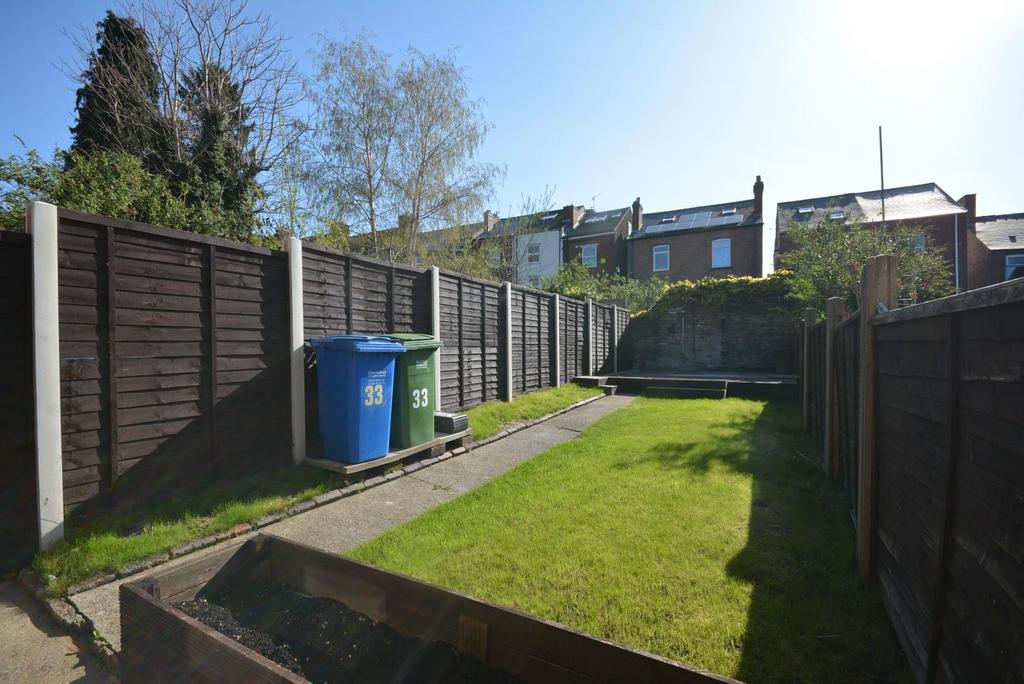 Foljambe Road, Chesterfield, S40 1NN 2 bed terraced house for sale £