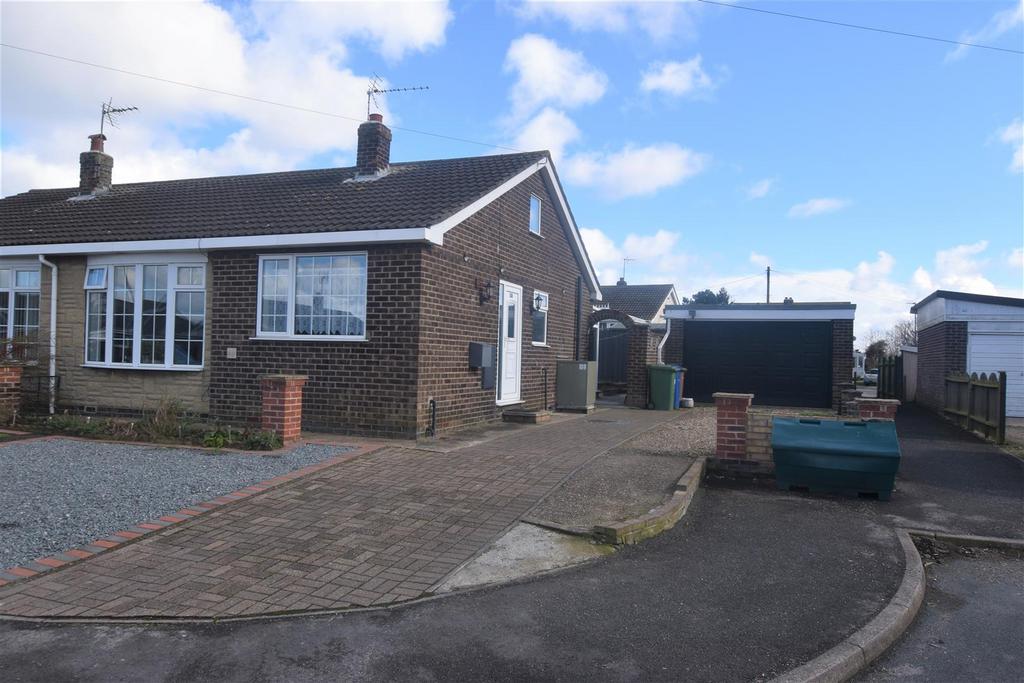 Castle View, Skipsea YO25 2 bed semidetached bungalow for sale £182,500