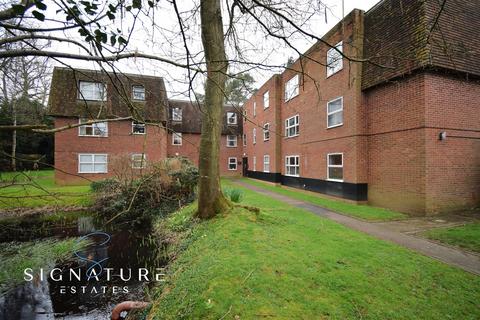 Flat 19, Bovingdon Court Windsor Close, Bovingdon, Hemel Hempstead, HP3 0QU