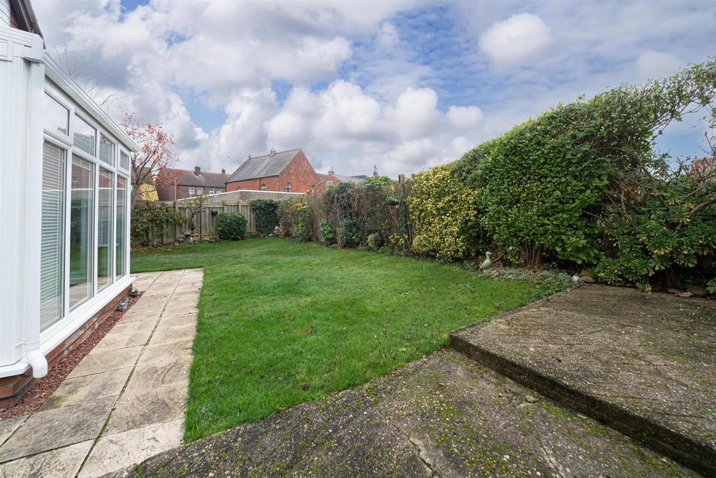 Paddock View, Withernwick HU11 3 bed detached house £215,000