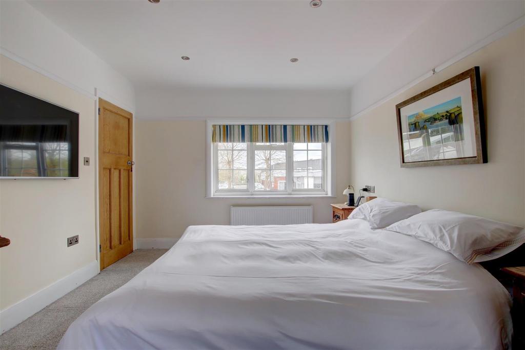 179 bromyard rd (8).jpg