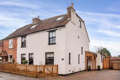 4 bedroom house for sale - Chapel Street, Bottesford
