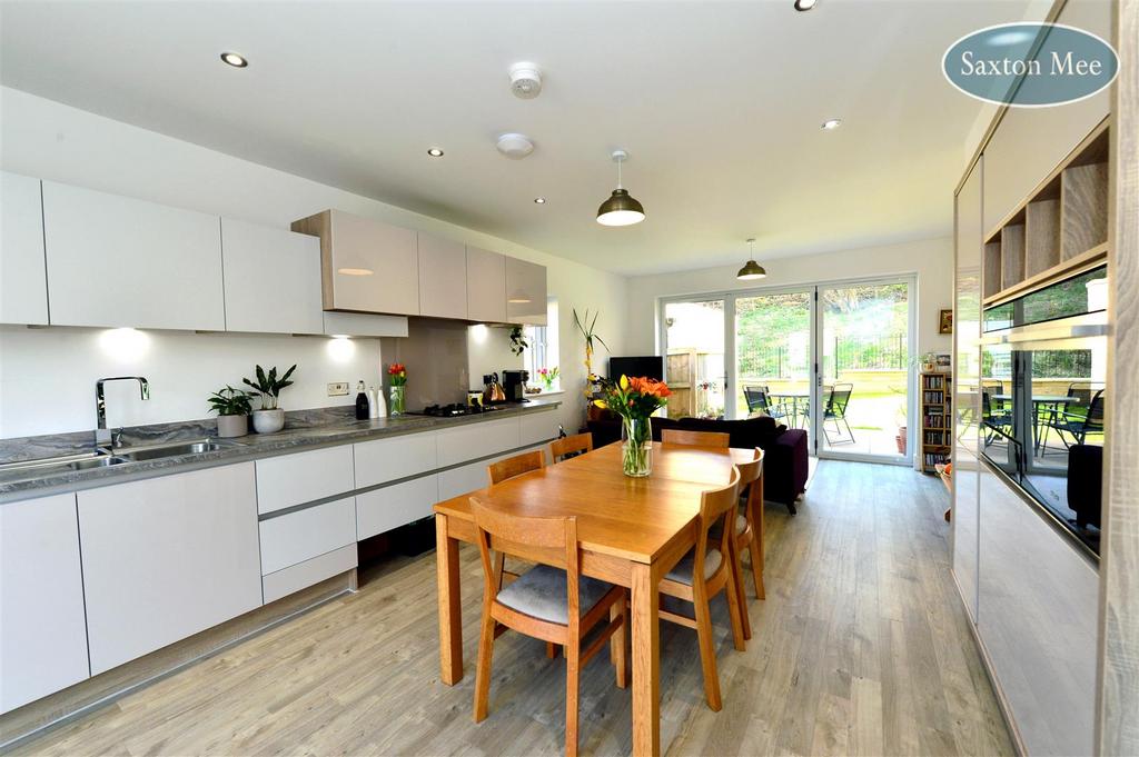 Way, Stannington, S6 6GE 5 bed detached house £680,000
