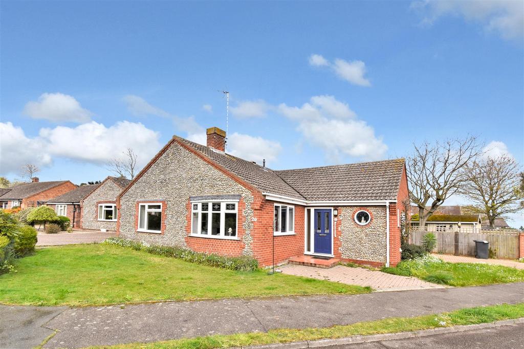 Hillingdon Park, Overstrand, Cromer 3 bed detached bungalow for sale