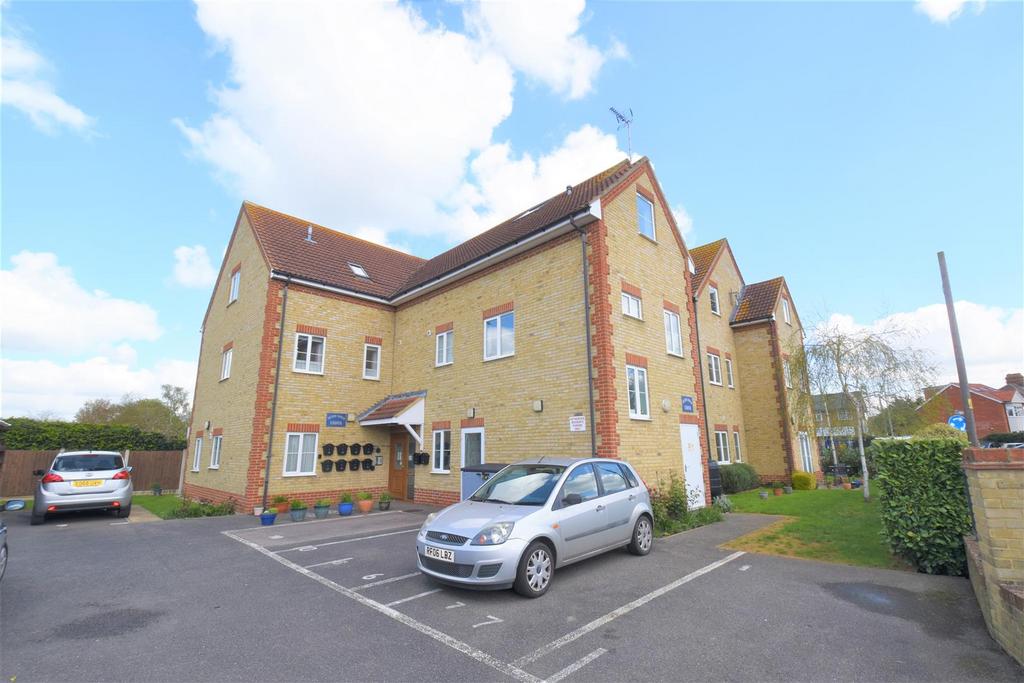 Ashingdon Road, Rochford 2 bed retirement property £1,000 pcm (£231 pw)