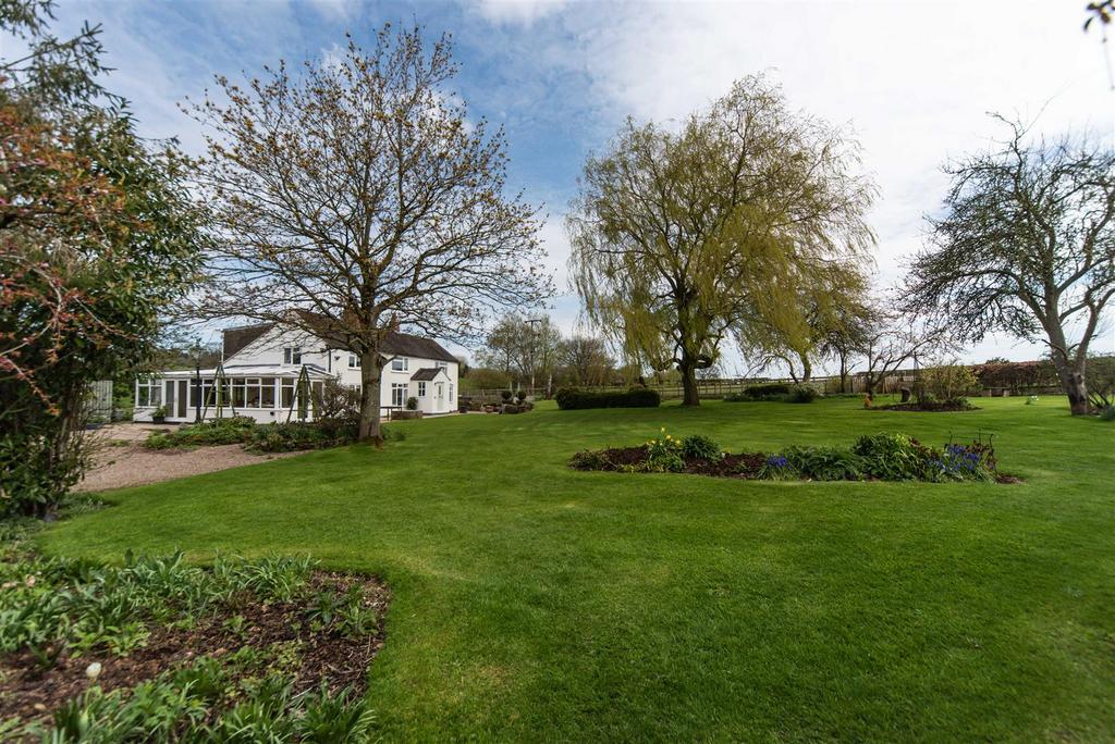 Wirksworth Road, Hazelwood 4 bed farm house £1,350,000