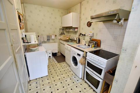 3 Barnfield Avenue, Allesley, Coventry, CV5 9GE