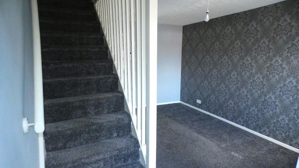 Tyne View Place, Gateshead 2 bed semidetached house £525 pcm (£121 pw)