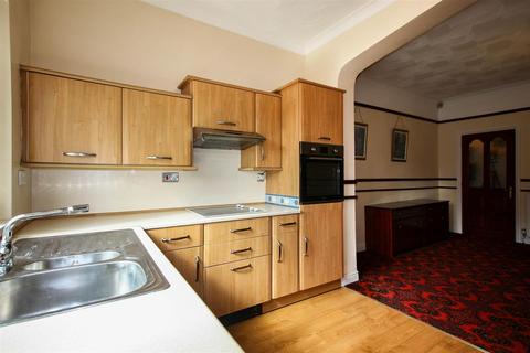 28 Everill Gate Lane, Wombwell, Barnsley, S73 0SF
