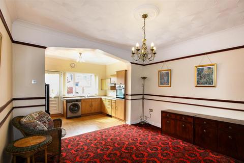 28 Everill Gate Lane, Wombwell, Barnsley, S73 0SF