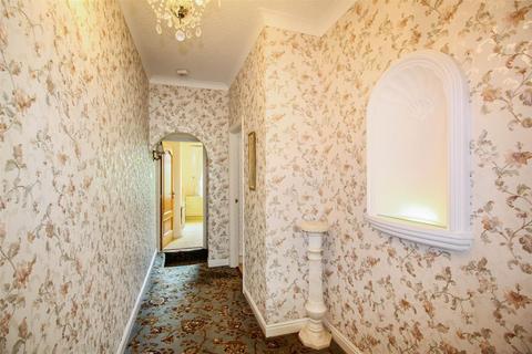 28 Everill Gate Lane, Wombwell, Barnsley, S73 0SF
