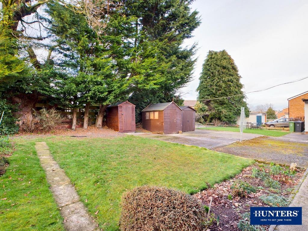 External - Garden &amp; Parking