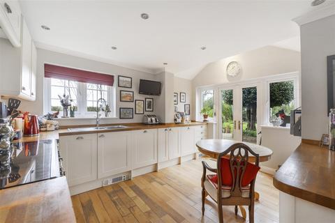 4 bedroom detached house for sale, Maidstone Road, Nettlestead, Maidstone