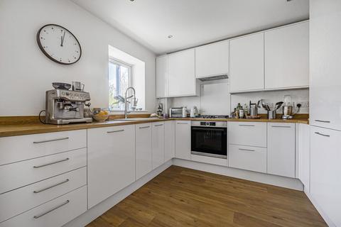 22 Thirleby Road, London, NW7 1BQ