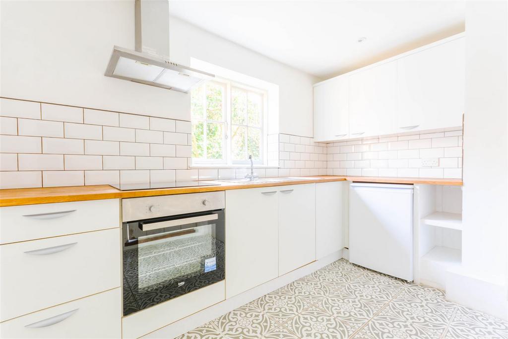 Caldbec Hill, Battle 2 bed house for sale £525,000