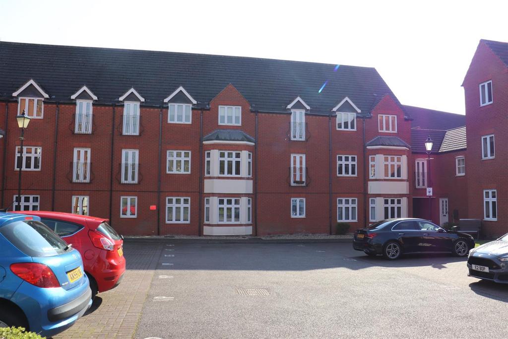 The Briars, Aldridge 2 bed apartment £160,000