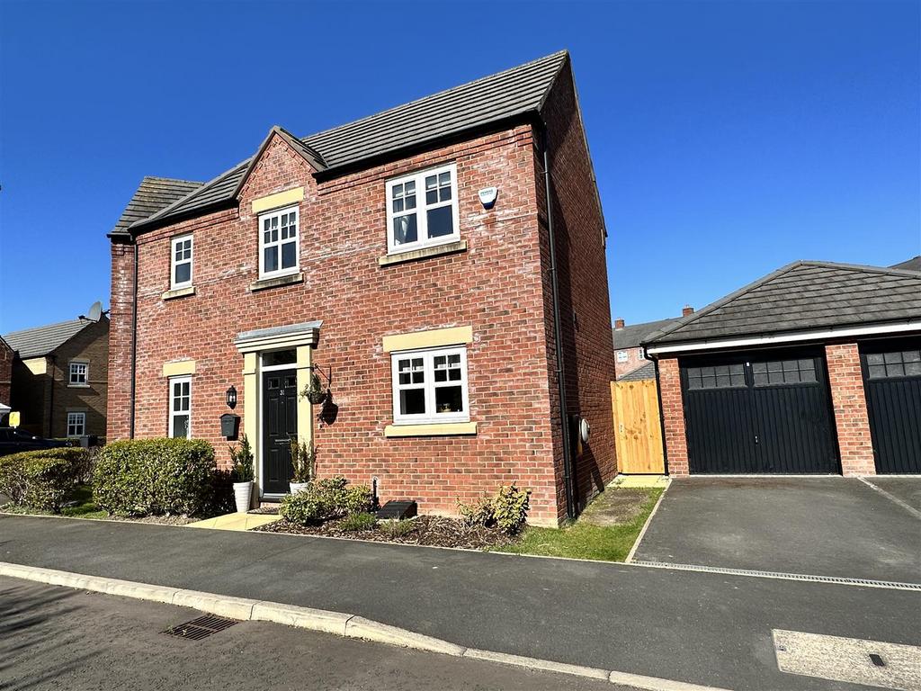 Faulkner Crescent, Lytham St Annes 3 bed semidetached house for sale