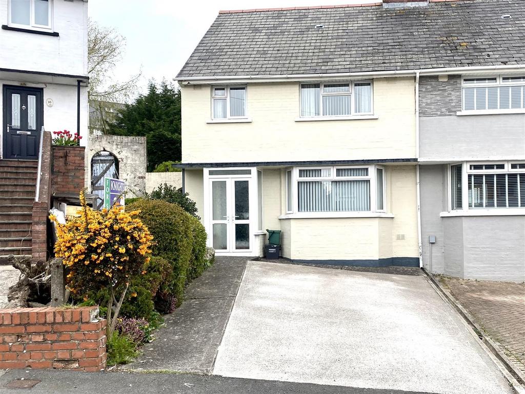 Devon Avenue, Barry 3 bed semidetached house for sale £199,950