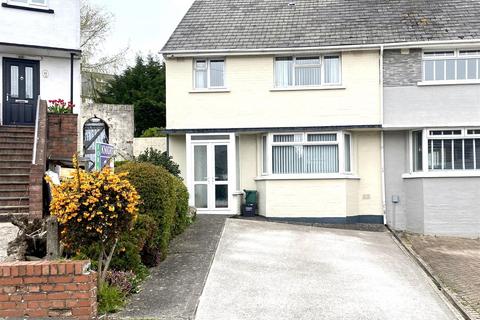 8 Devon Avenue, Barry, CF63 1BJ