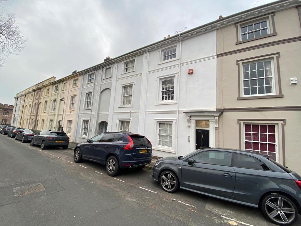 Upper King Street, Leicester 1 bed flat £700 pcm (£162 pw)