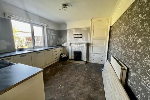 Willowfield Cottage Bagillt Road, Bagillt, CH6 6JB