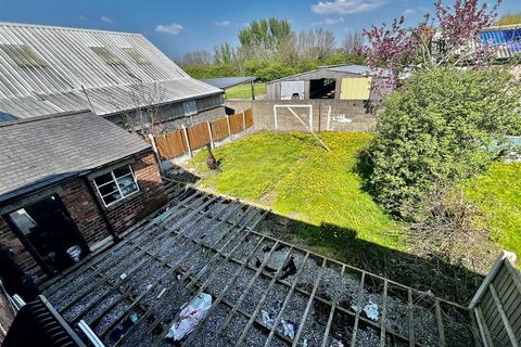 Willowfield Cottage Bagillt Road, Bagillt, CH6 6JB